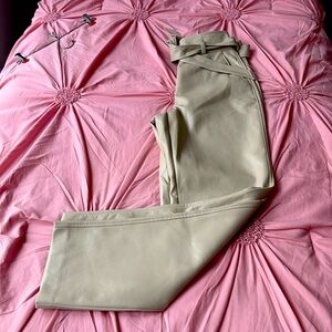 Aritzia Babaton Vegan Leather Pant in Cream SZ 6 30” inseam